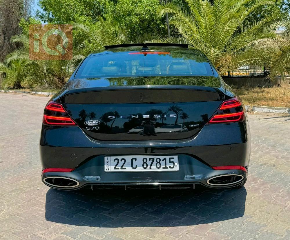 Genesis G70